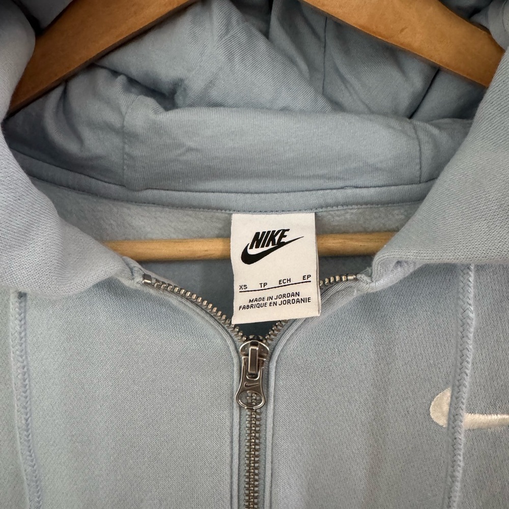 Nike Women's zip up hoodie - Picture 4 of 5